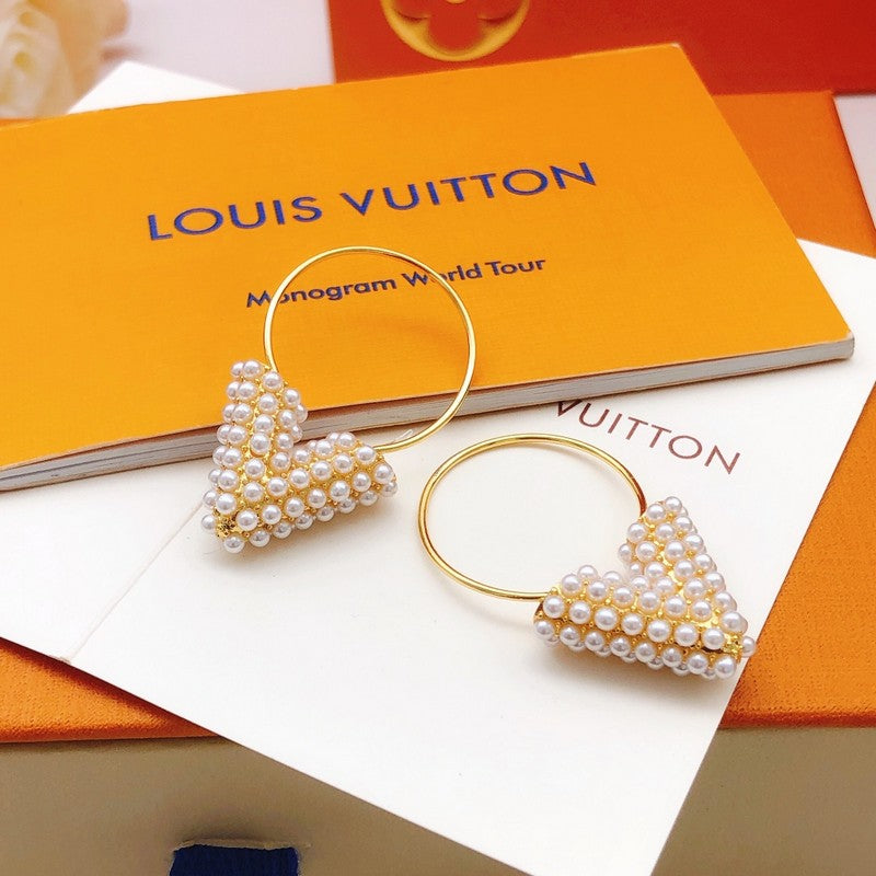 18K Louis Vuitton Essential V Perle Hoop Earrings