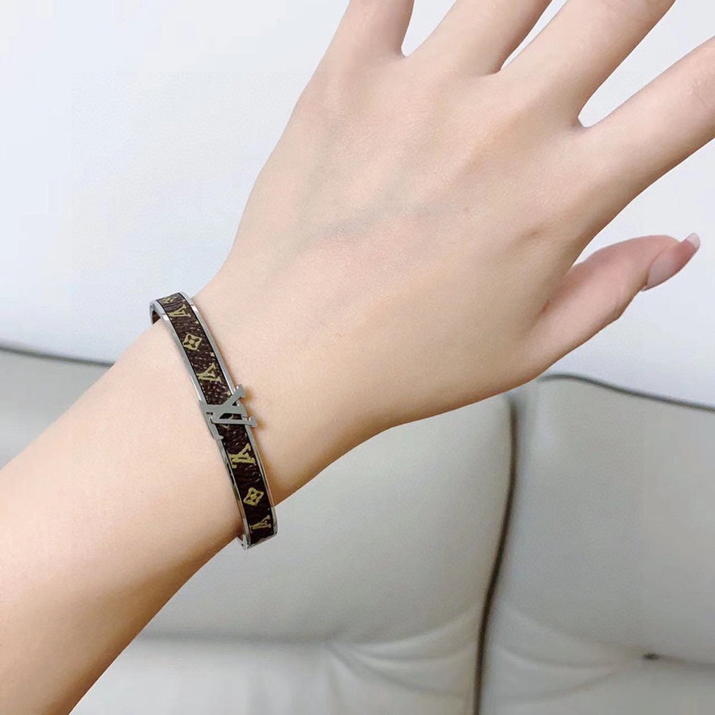 18K Louis Vuitton Leather Vintage Bracelet