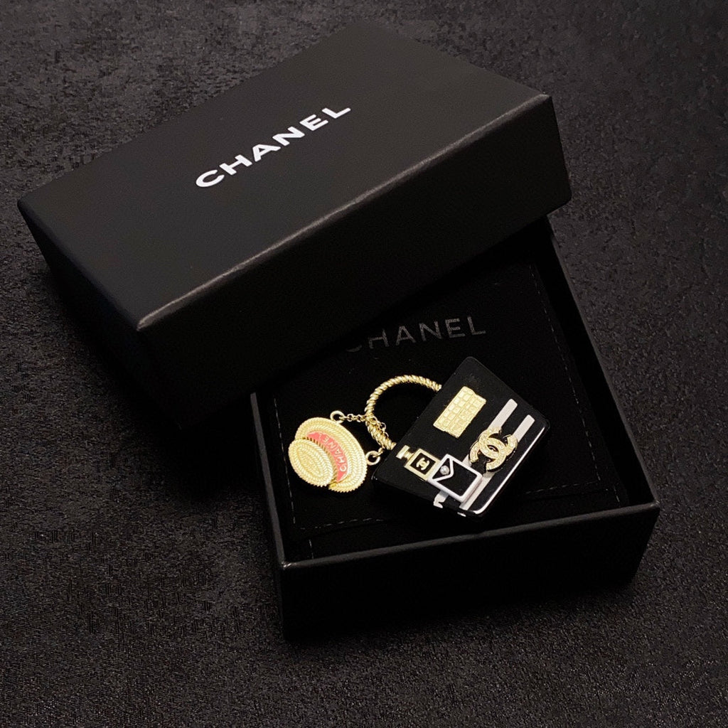 18K  Chanel Bag Brooch